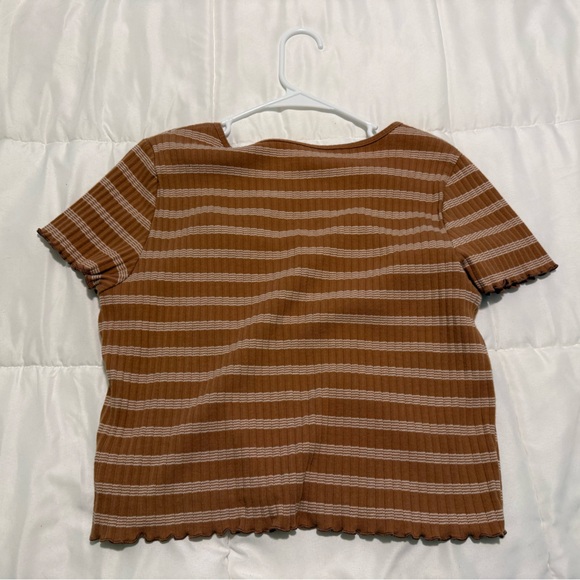 American Eagle Outfitters Brown and Cream Striped Button-Front Crop Tee - Picture 2 of 2